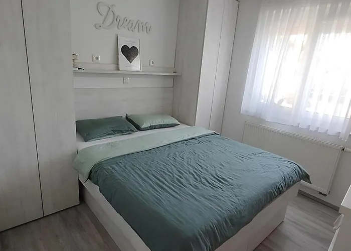 Apartmán Modern With Big Terrace In *