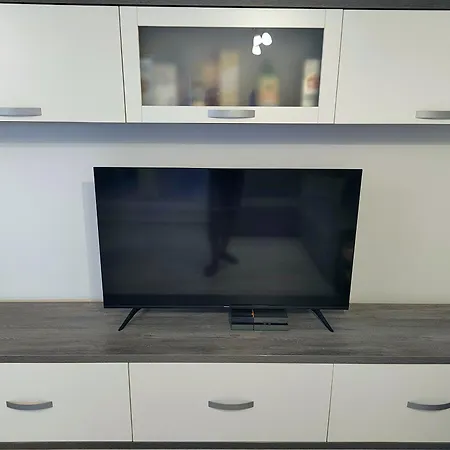 דירה Modern With Big Terrace In *