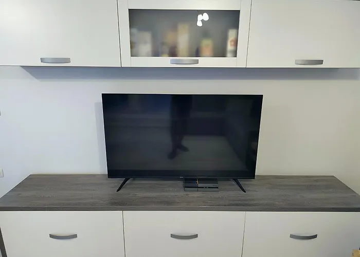 דירה Modern With Big Terrace In *